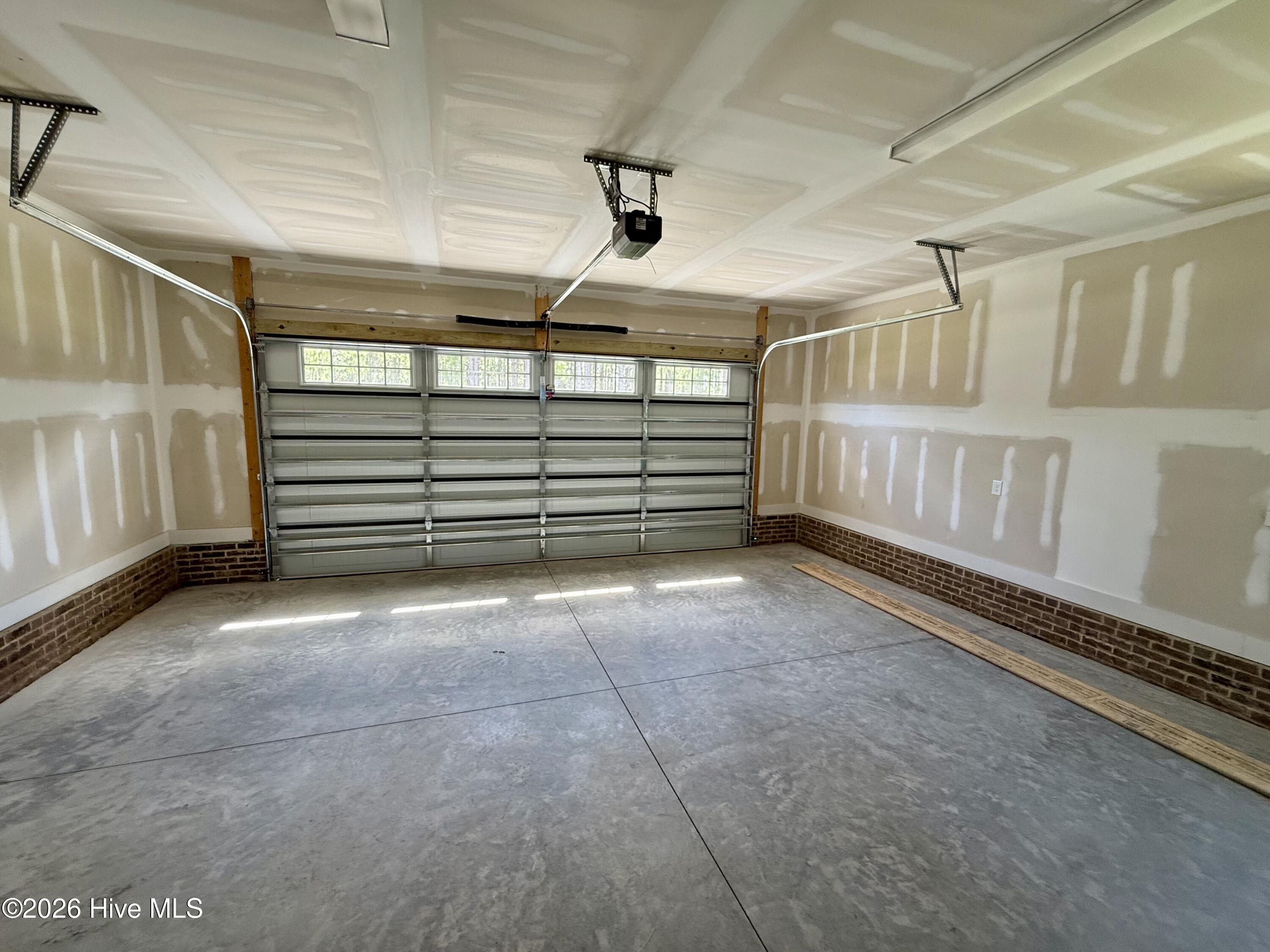 187 Spring Meadows Drive Property Photo 25