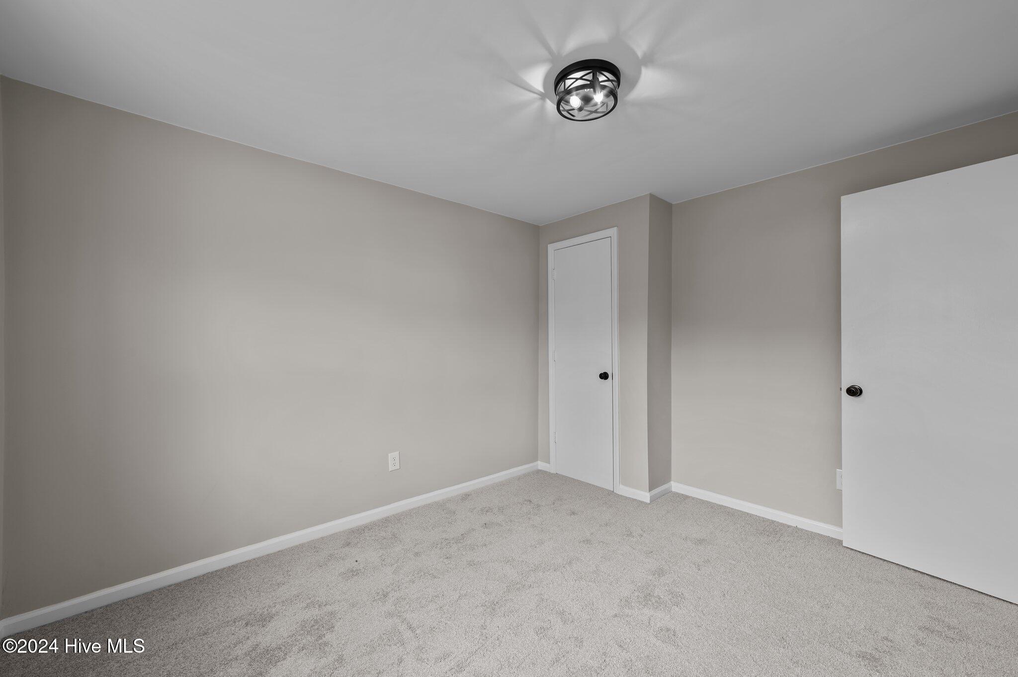 517 W 7th Street Property Photo 18