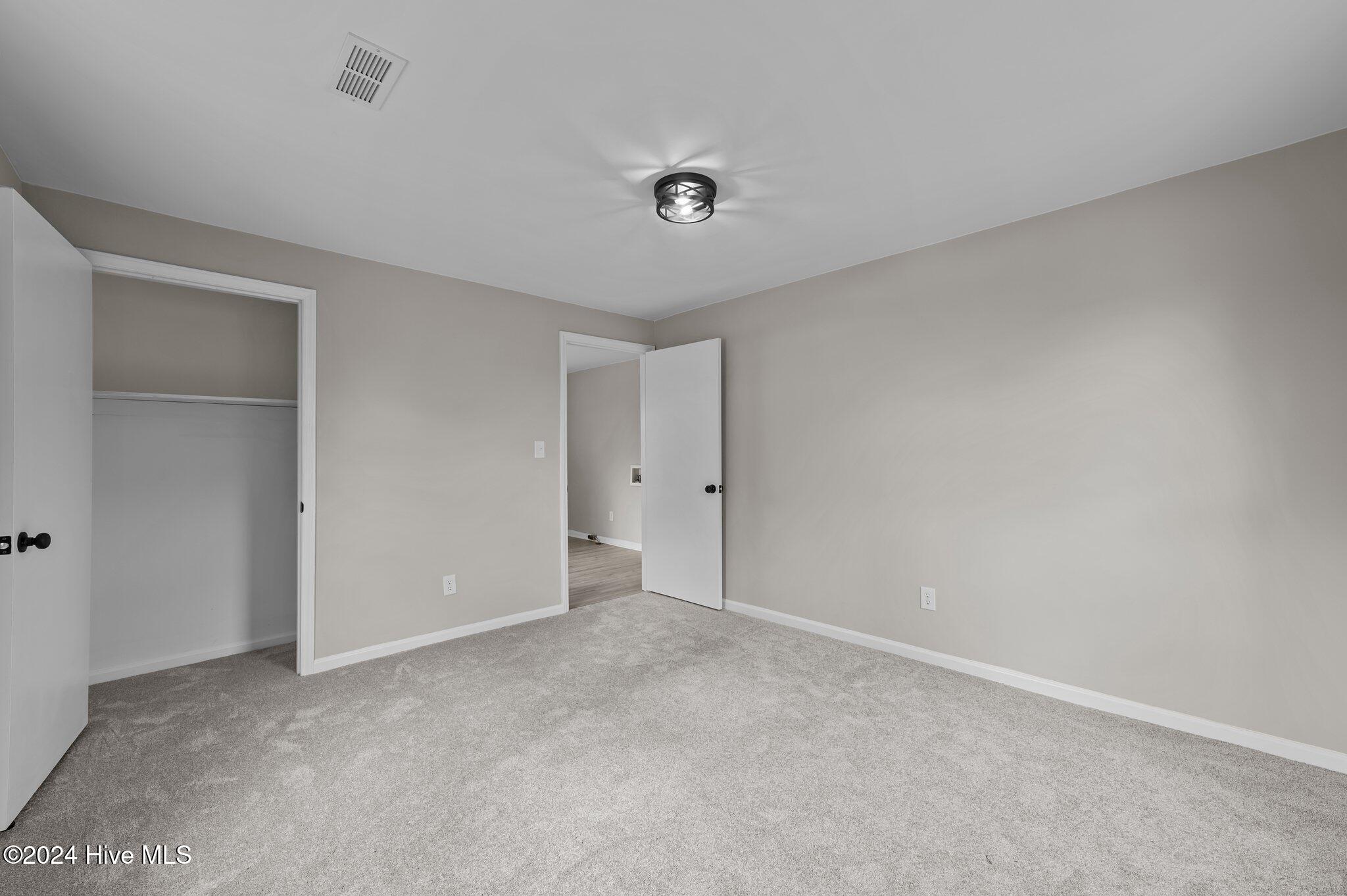 517 W 7th Street Property Photo 24