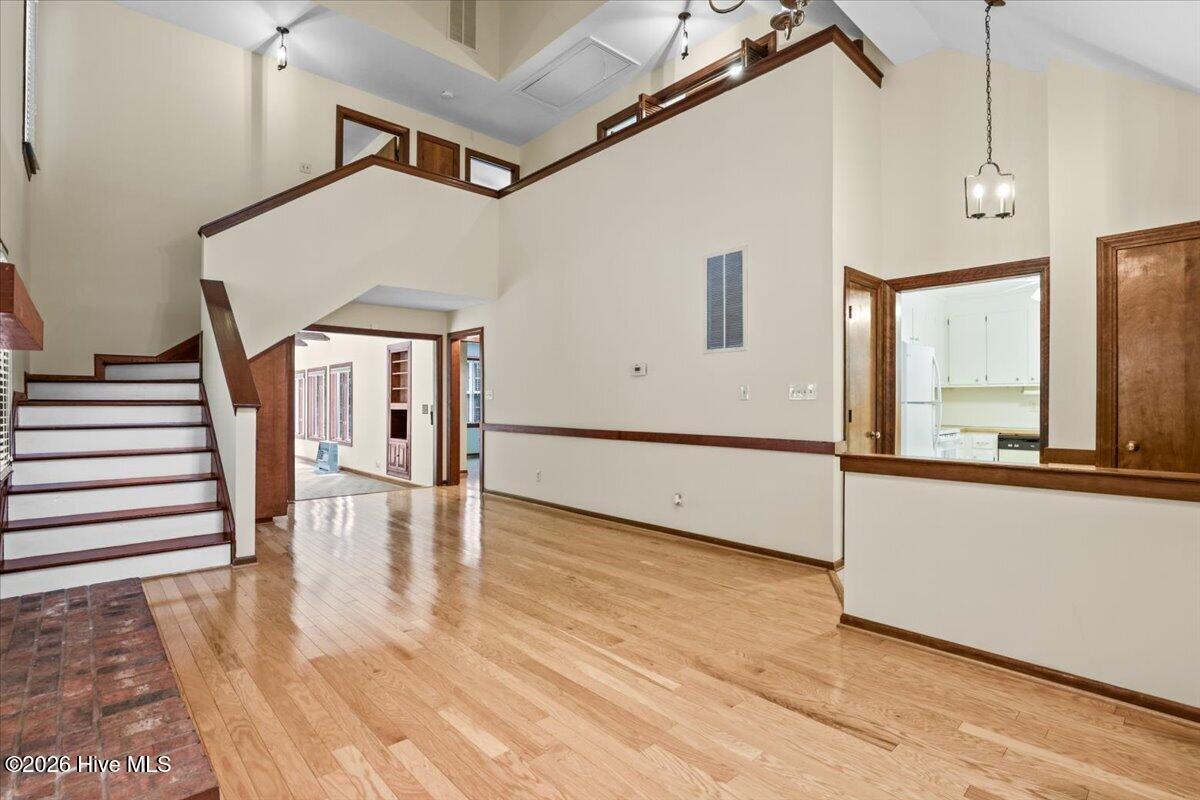 4528 Country Lane Property Photo 5
