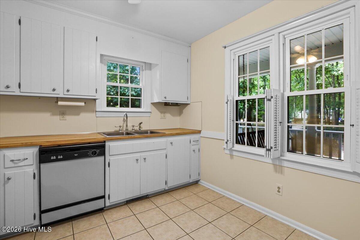 4528 Country Lane Property Photo 8