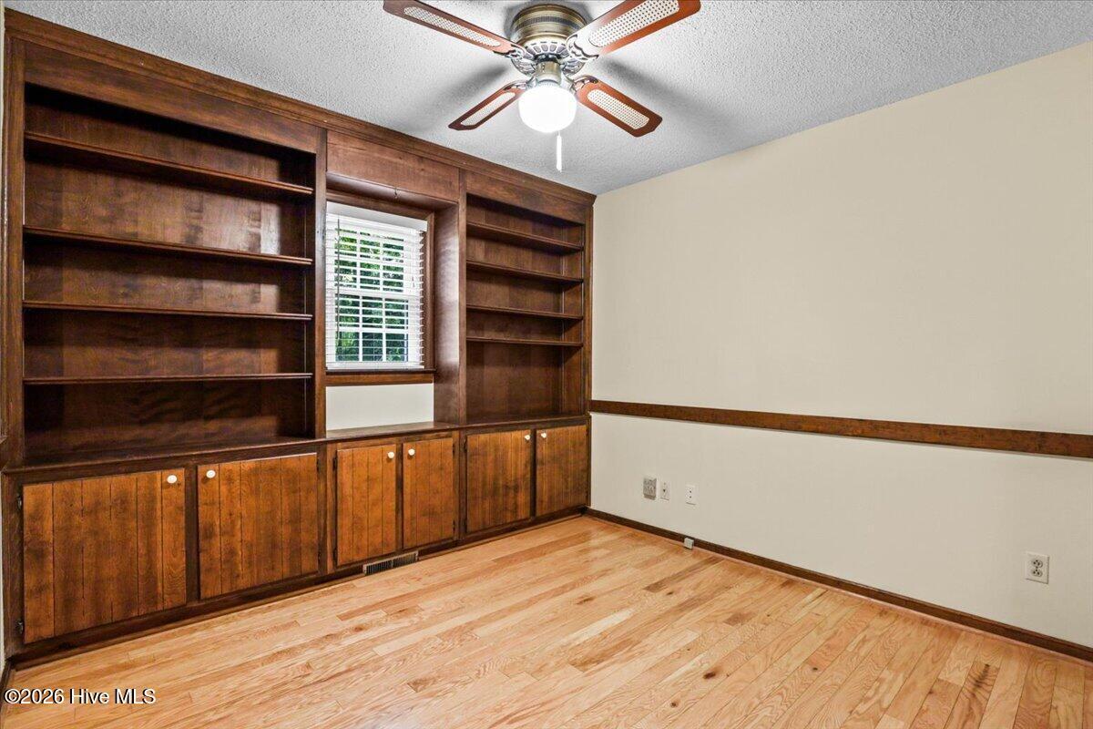 4528 Country Lane Property Photo 16