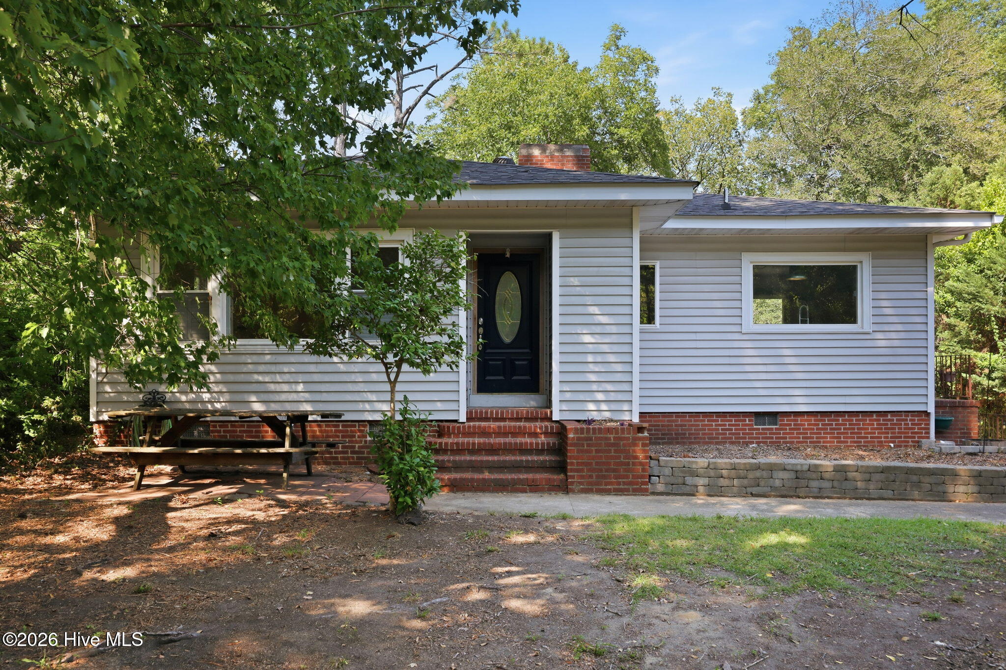 2503 E 5th Street