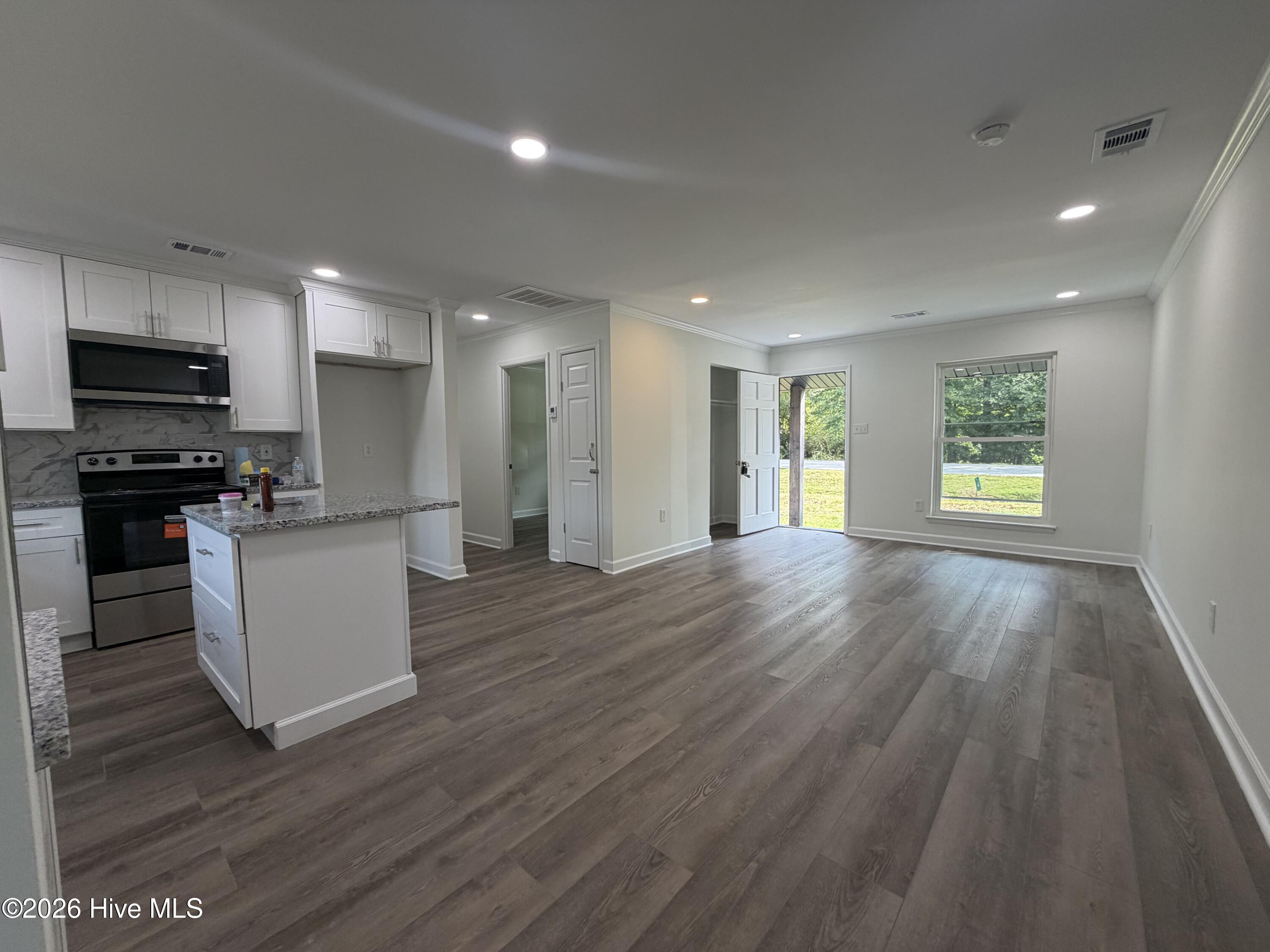 306 Waynesboro Highway Property Photo 4
