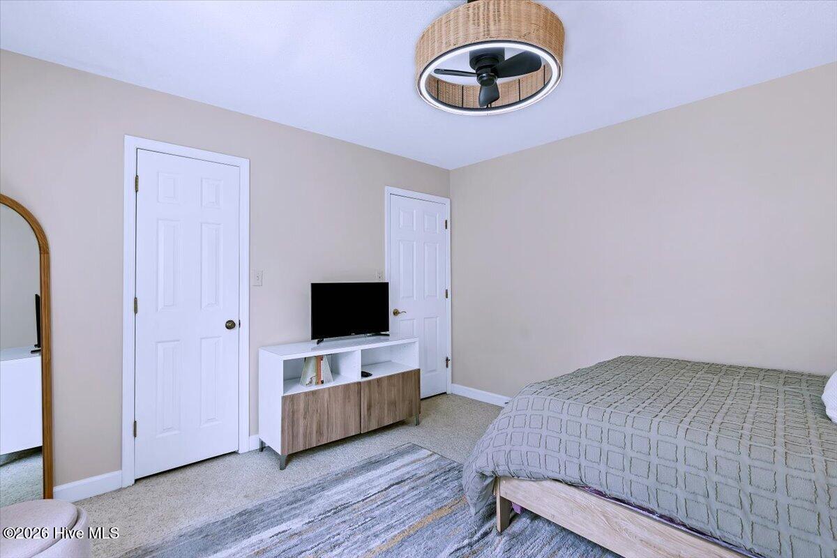 1933 Merrimac Drive Property Photo 14