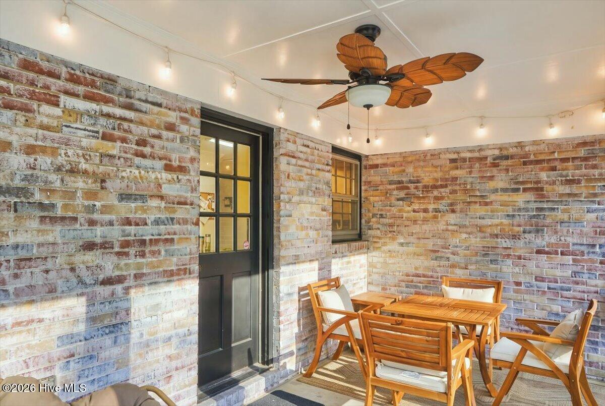 1933 Merrimac Drive Property Photo 23