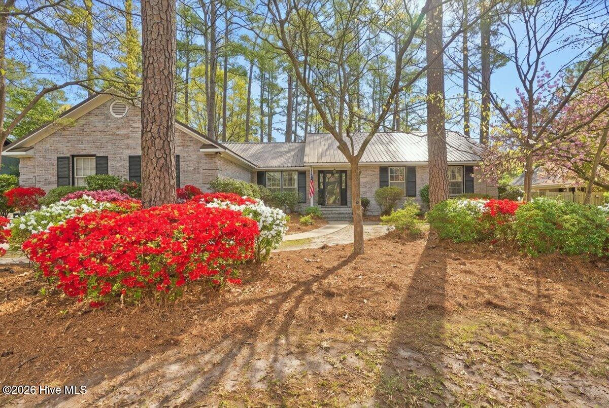 1933 Merrimac Drive Property Photo 94