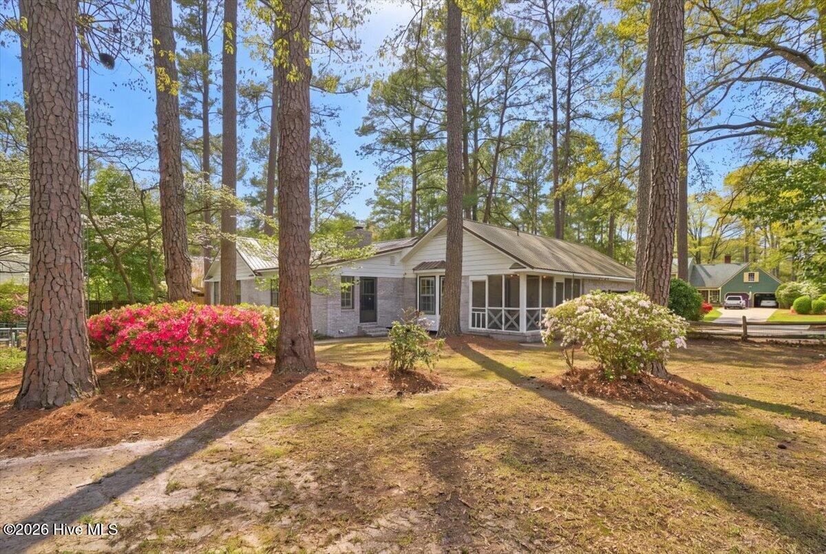 1933 Merrimac Drive Property Photo 98