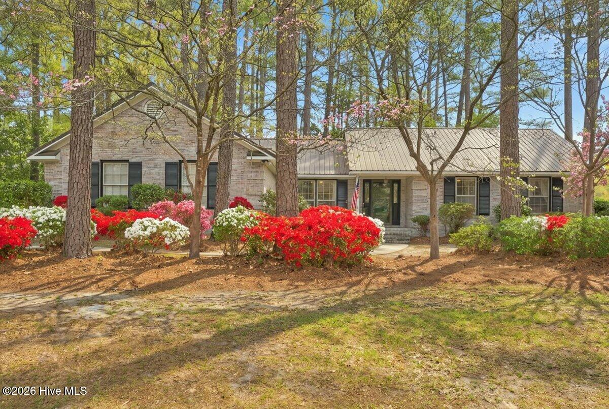 1933 Merrimac Drive Property Photo 100