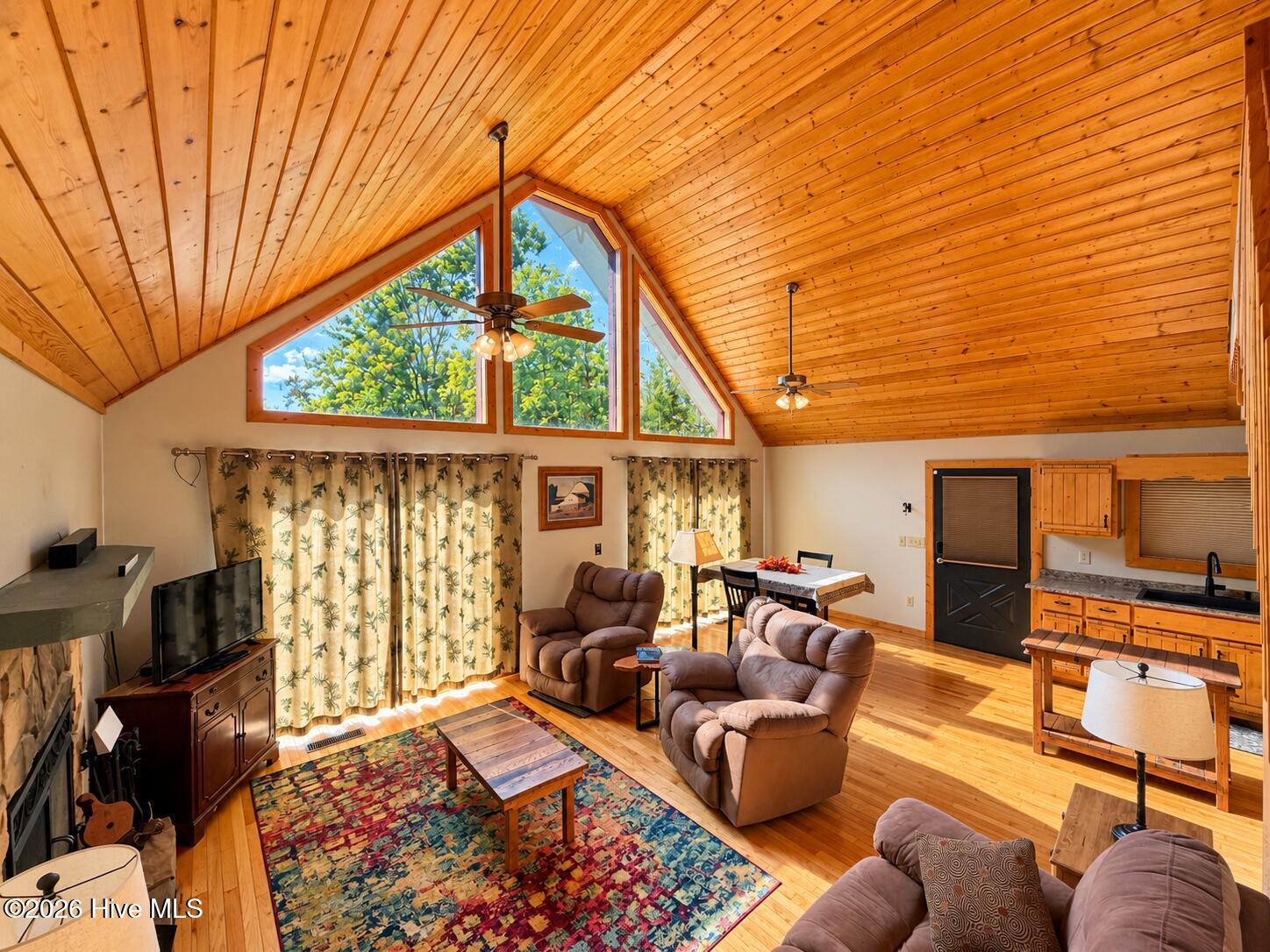 1168 Daybreak Boulevard Property Photo 15