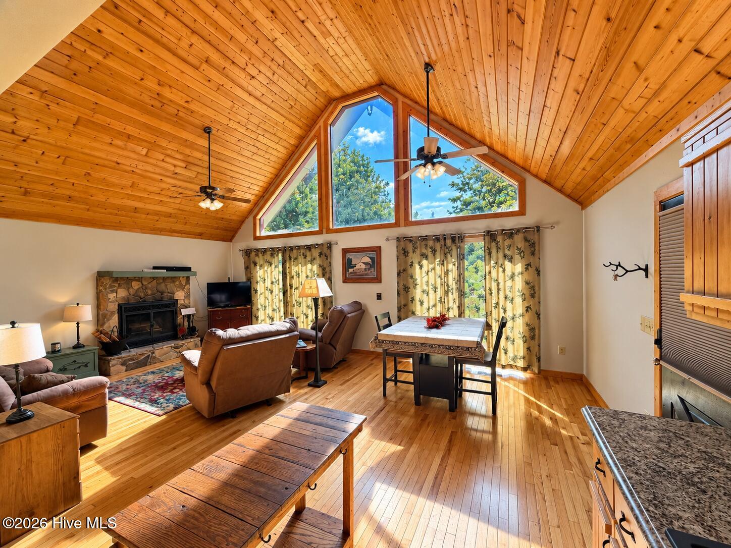 1168 Daybreak Boulevard Property Photo 16