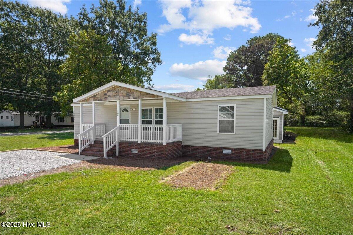 208 E Boundary Street Property Photo 3