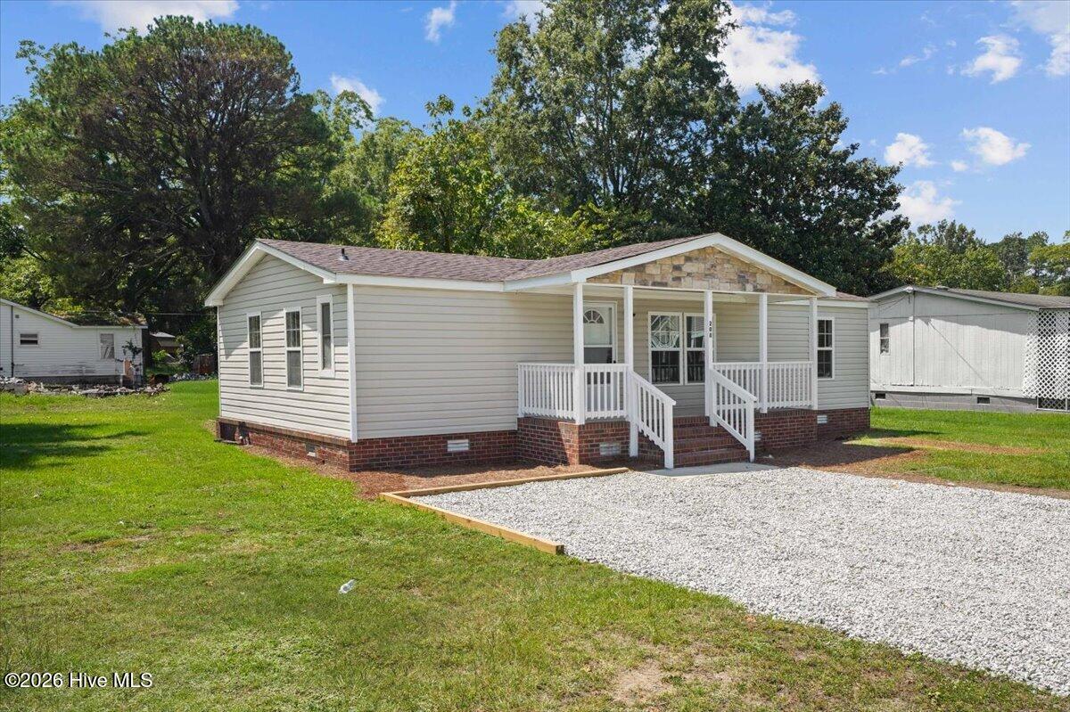 208 E Boundary Street Property Photo 4