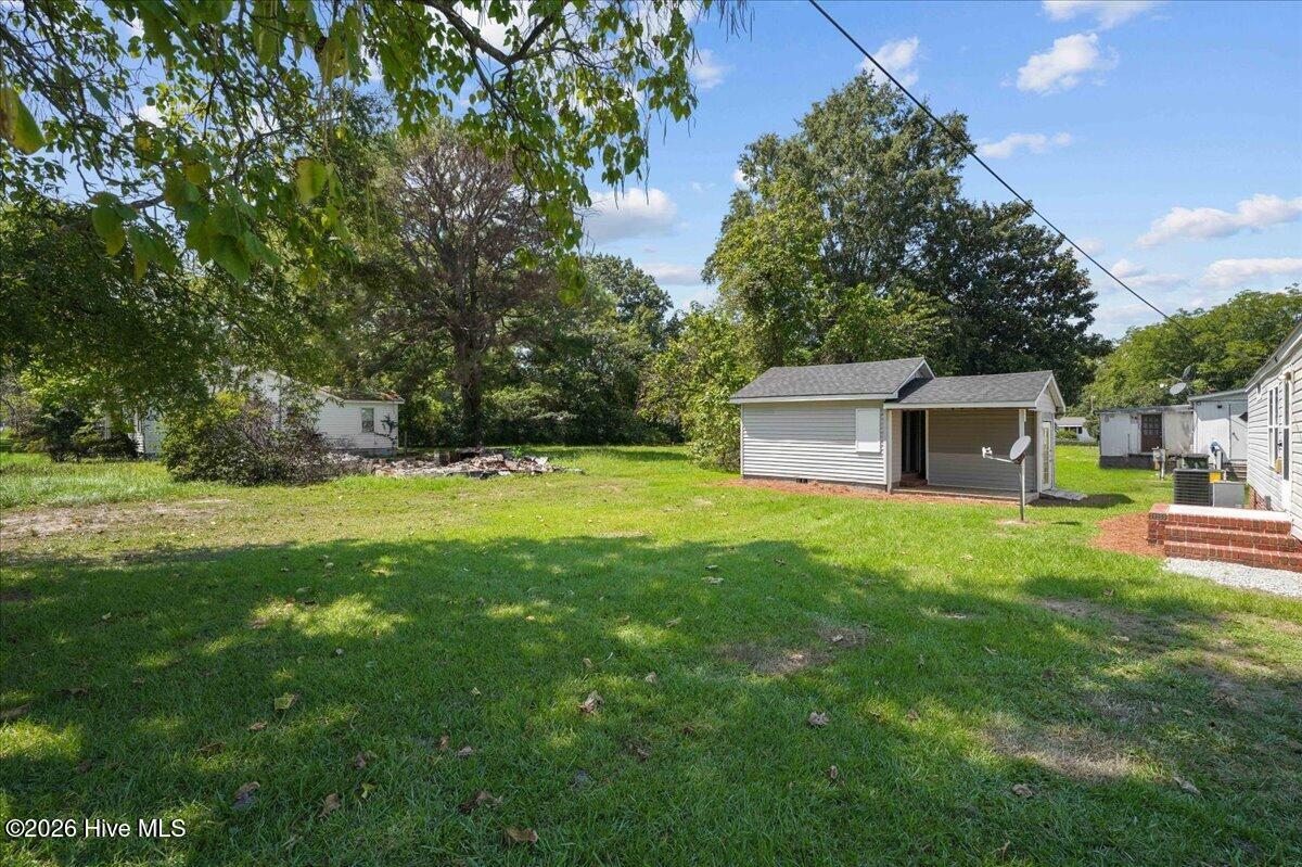 208 E Boundary Street Property Photo 6