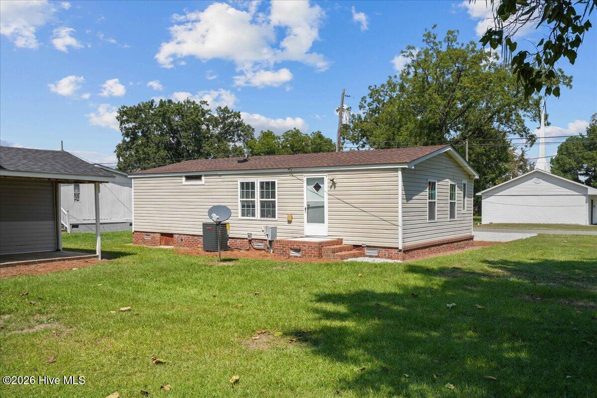 208 E Boundary Street Property Photo 7