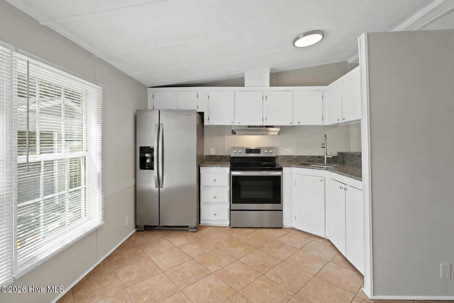 208 E Boundary Street Property Photo 20
