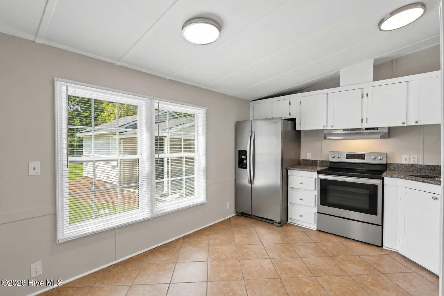 208 E Boundary Street Property Photo 22