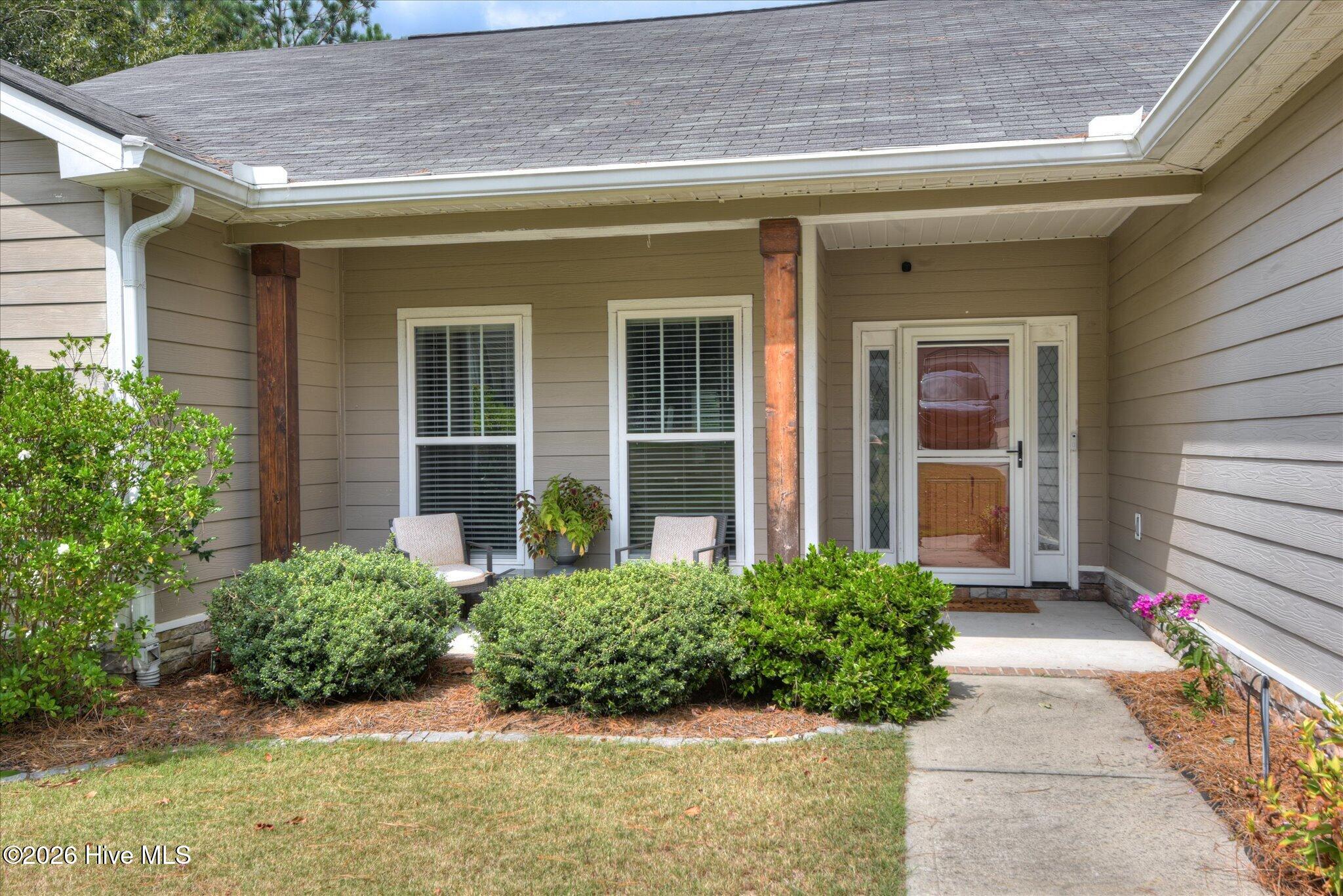 355 Foxchase Circle Property Photo 4
