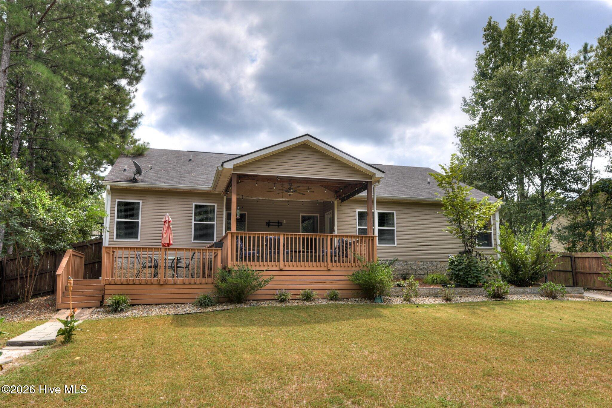 355 Foxchase Circle Property Photo 37