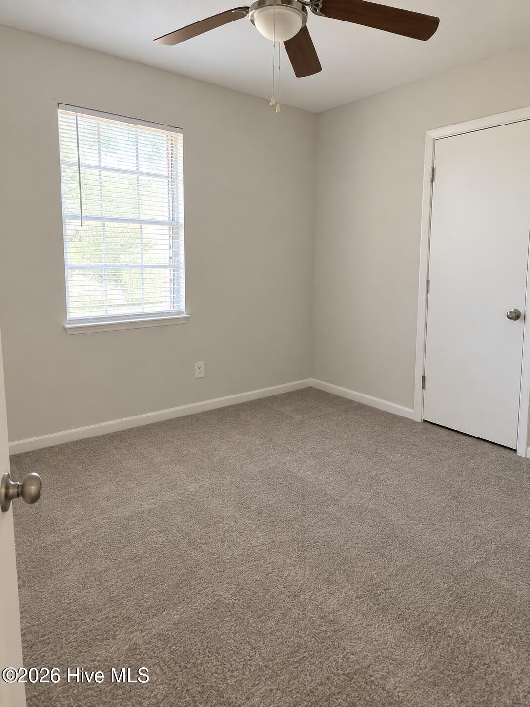 3408 Kensington Drive N Property Photo 5