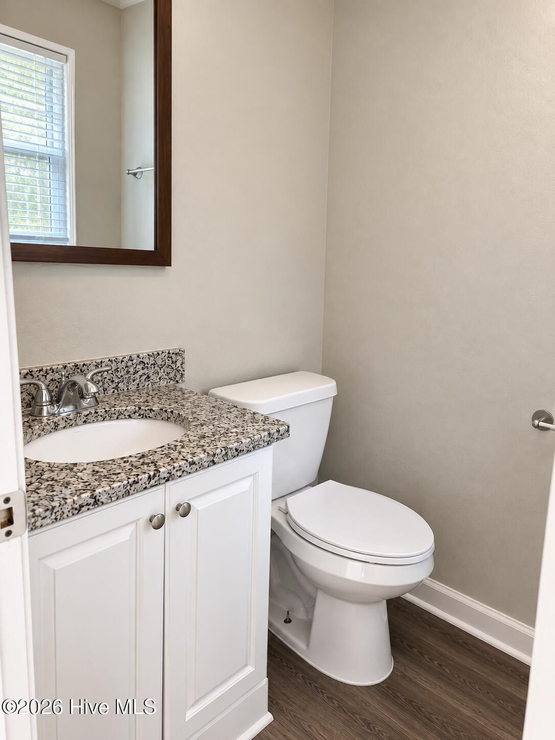 3408 Kensington Drive N Property Photo 7
