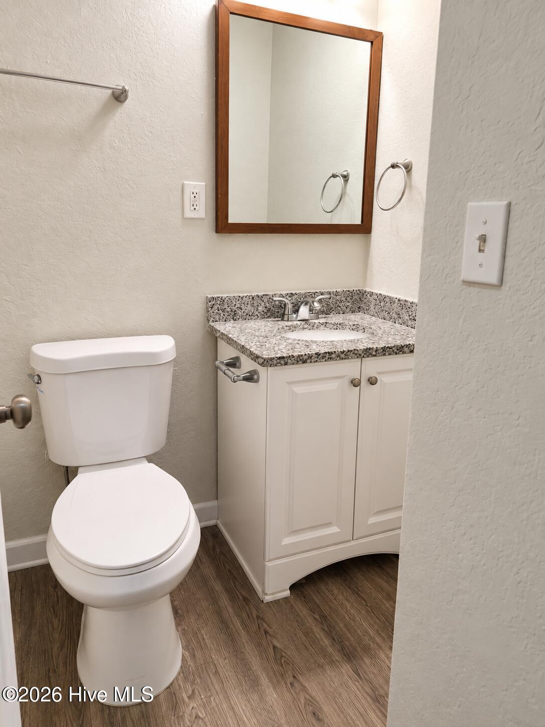 3408 Kensington Drive N Property Photo 13