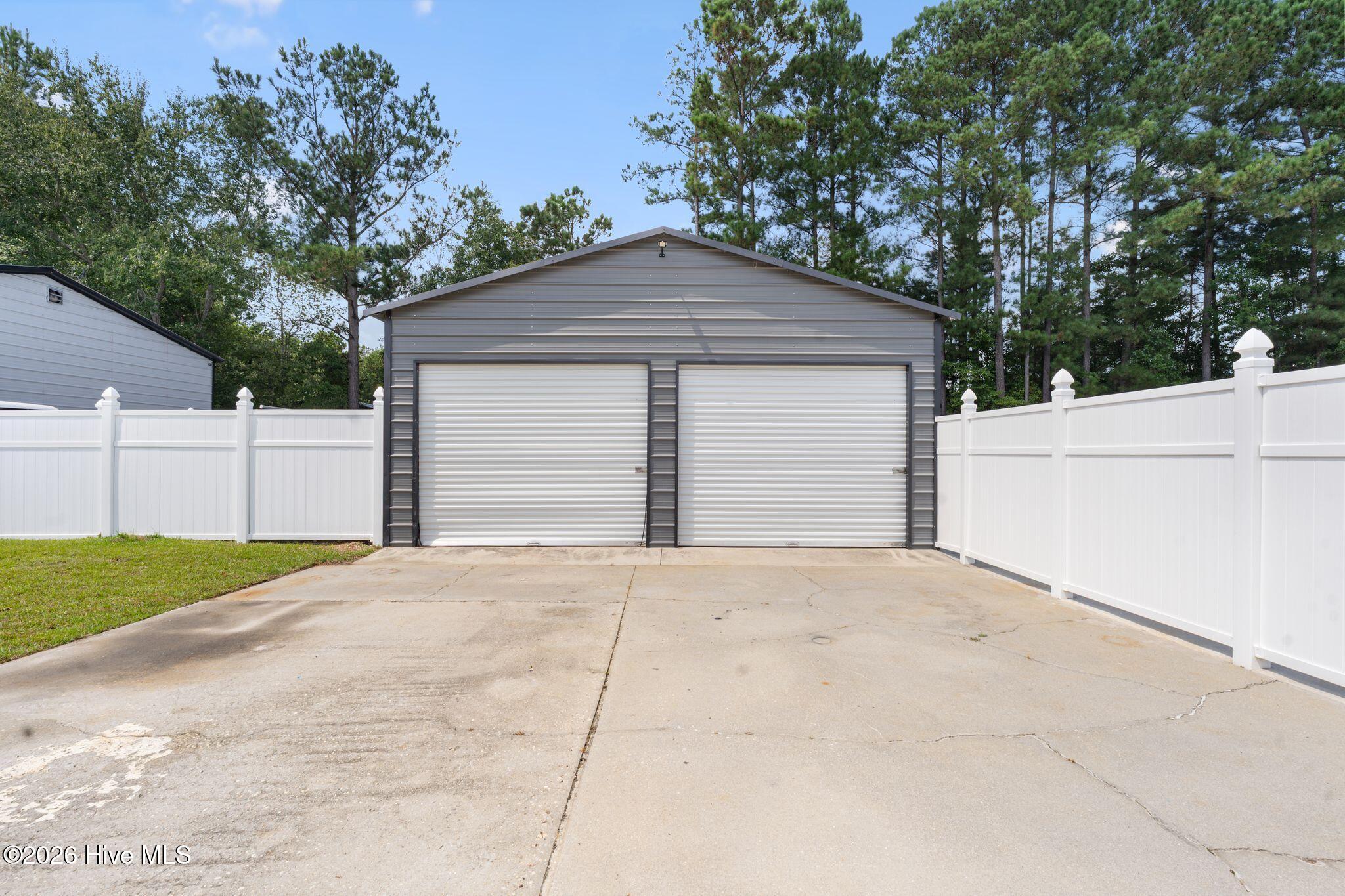 219 Oakwood Heights Drive Property Photo 7