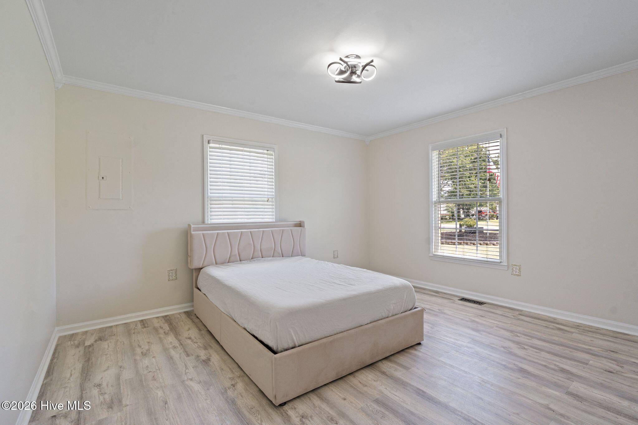 219 Oakwood Heights Drive Property Photo 8