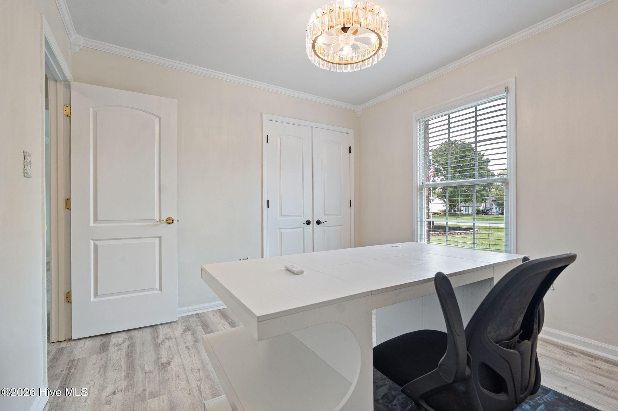 219 Oakwood Heights Drive Property Photo 14