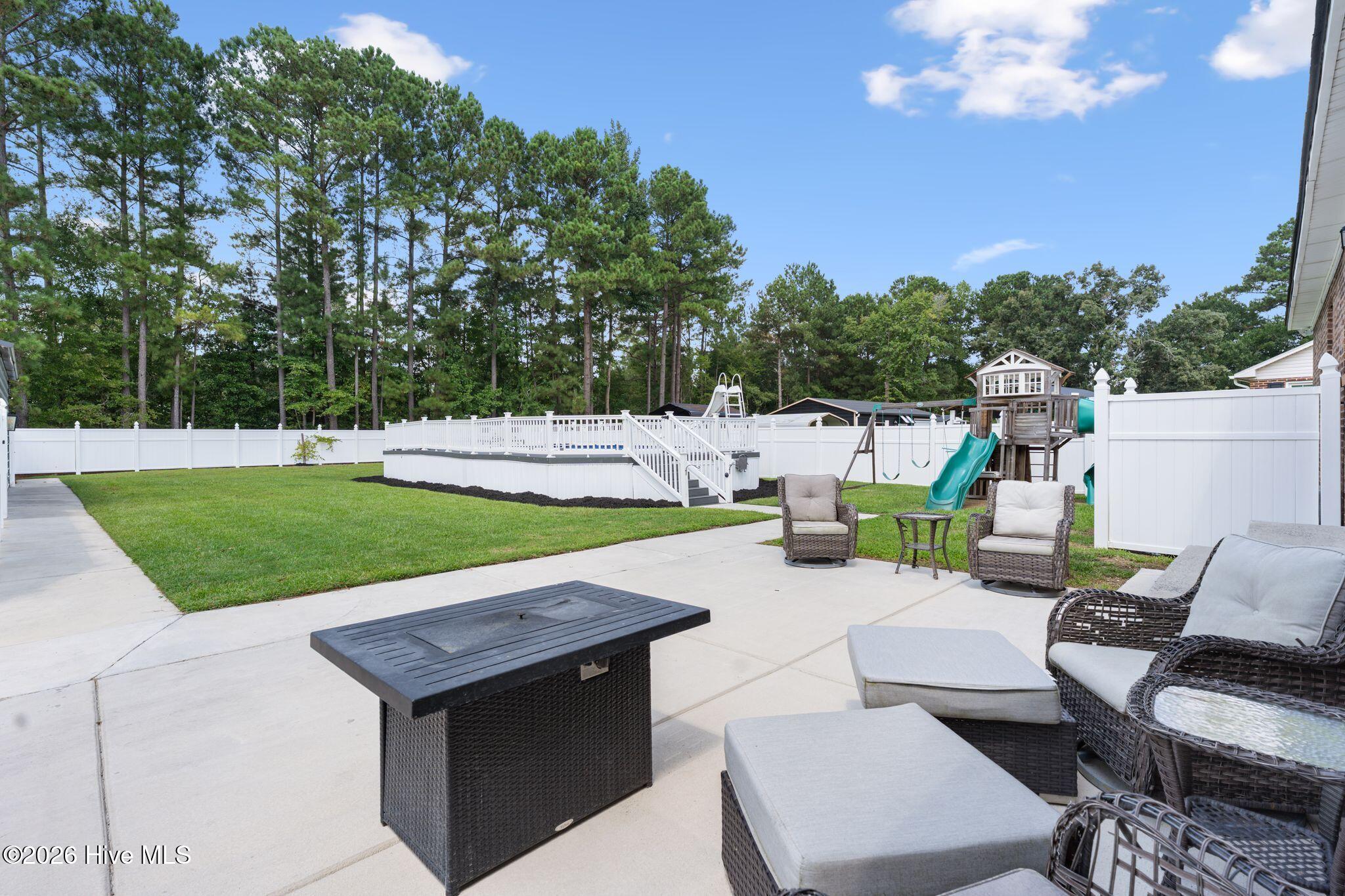 219 Oakwood Heights Drive Property Photo 32