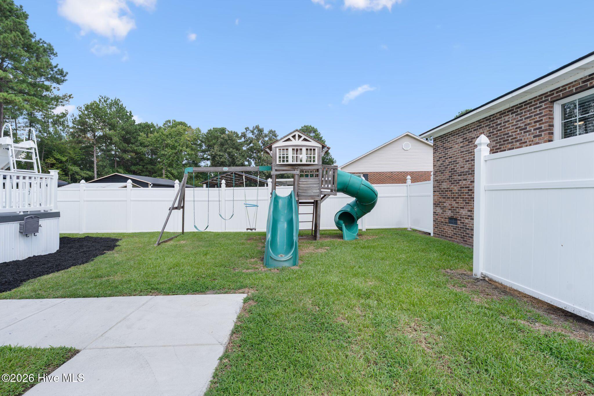 219 Oakwood Heights Drive Property Photo 33