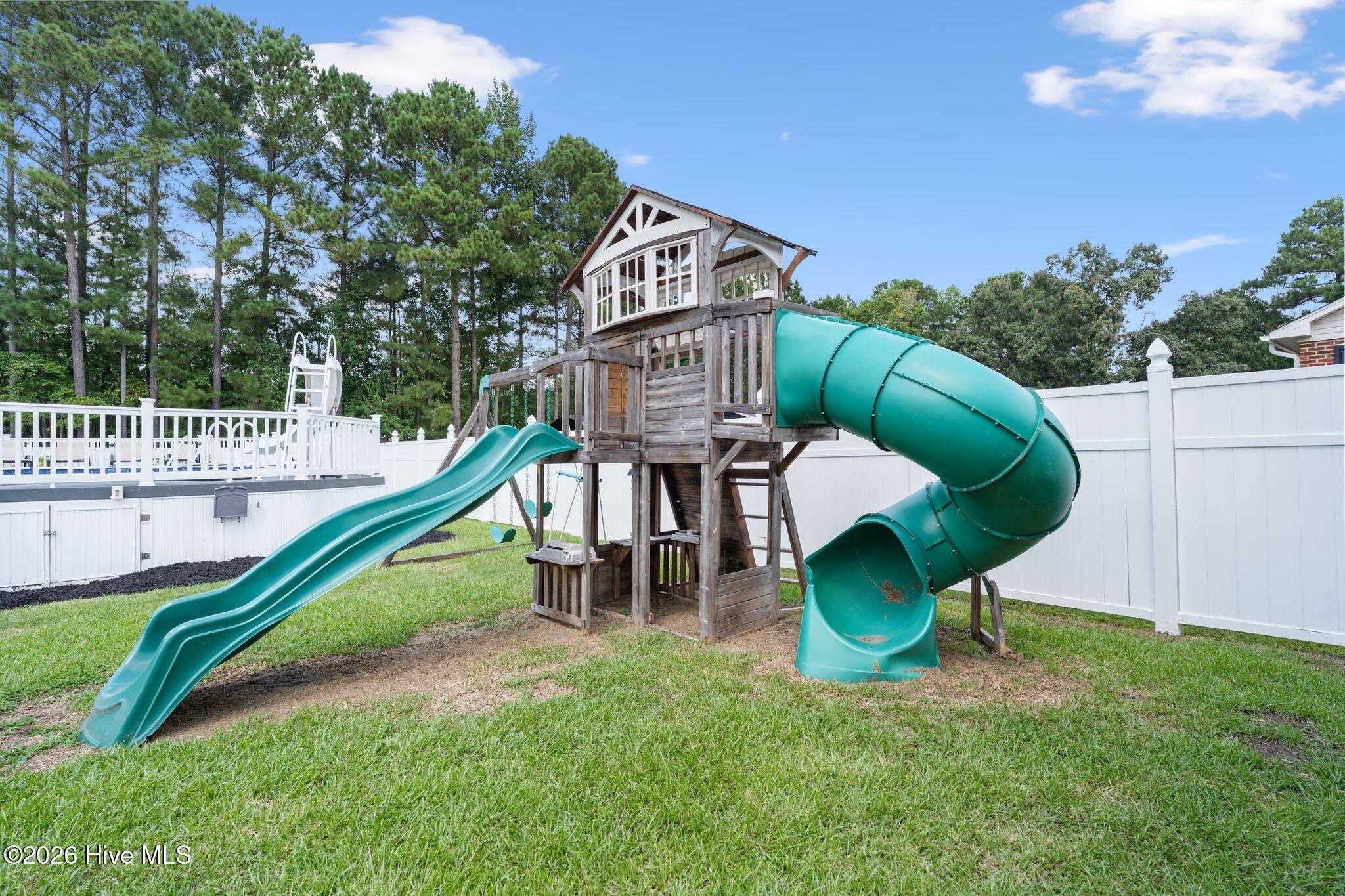 219 Oakwood Heights Drive Property Photo 34