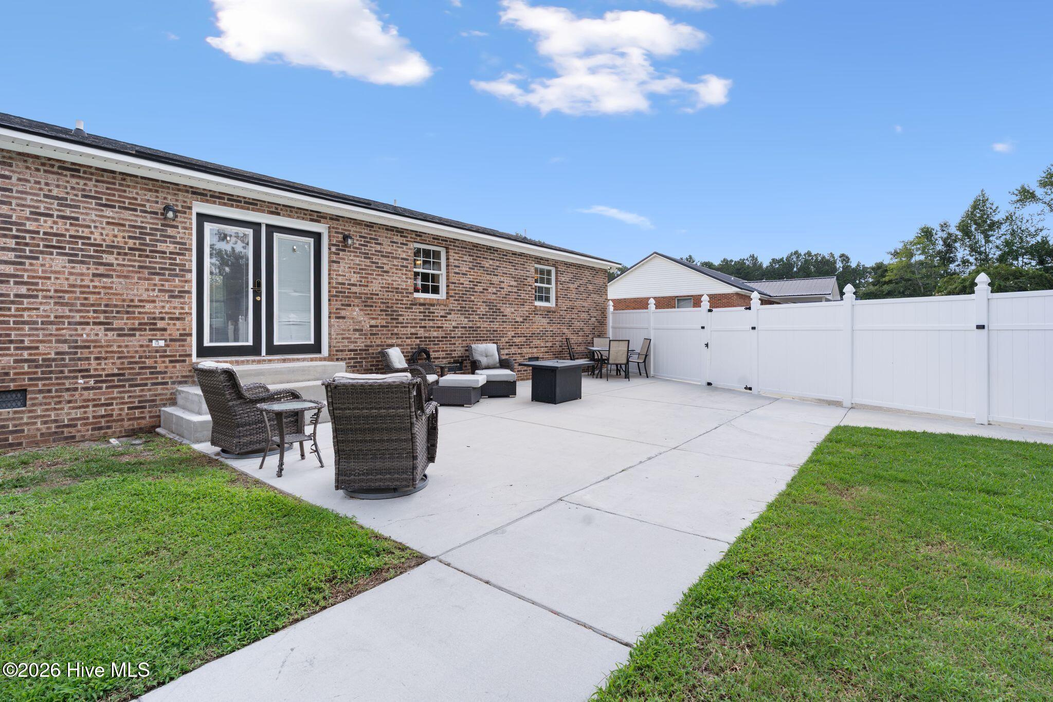219 Oakwood Heights Drive Property Photo 37