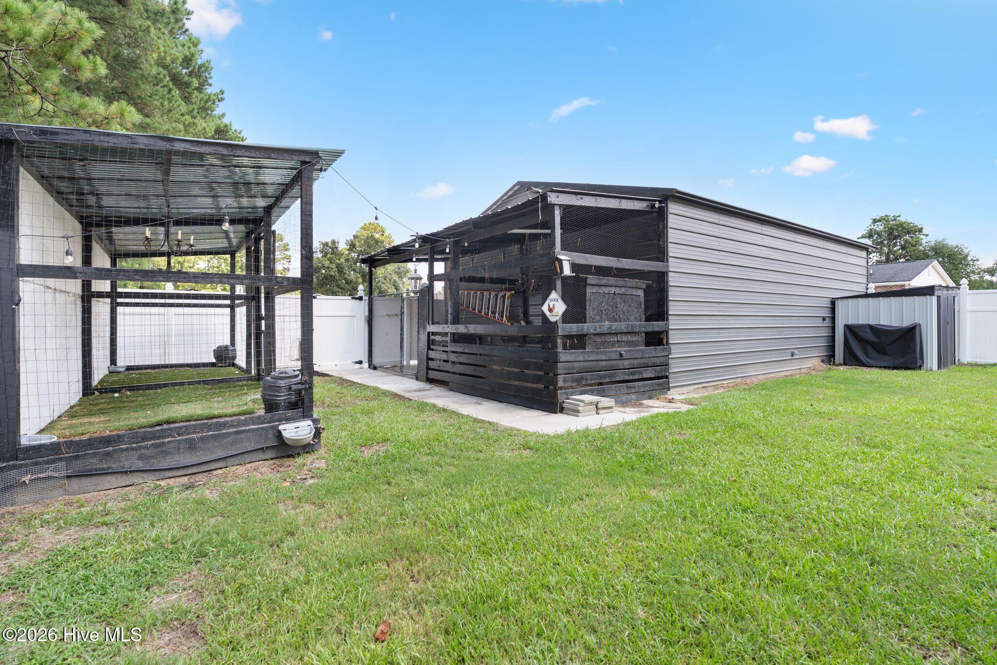 219 Oakwood Heights Drive Property Photo 43
