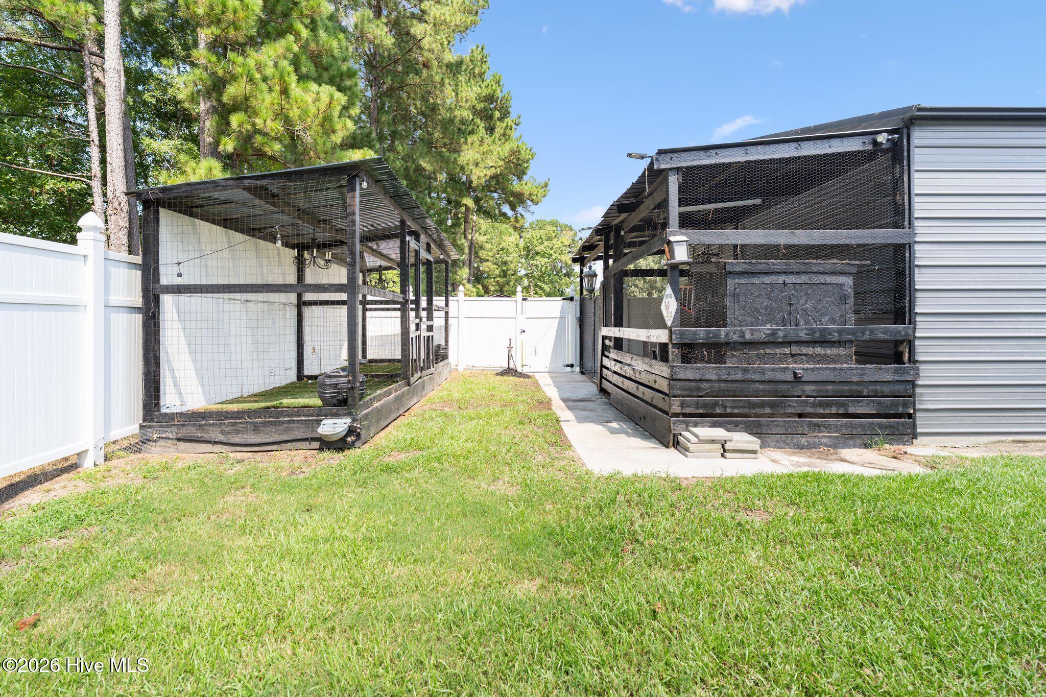 219 Oakwood Heights Drive Property Photo 44