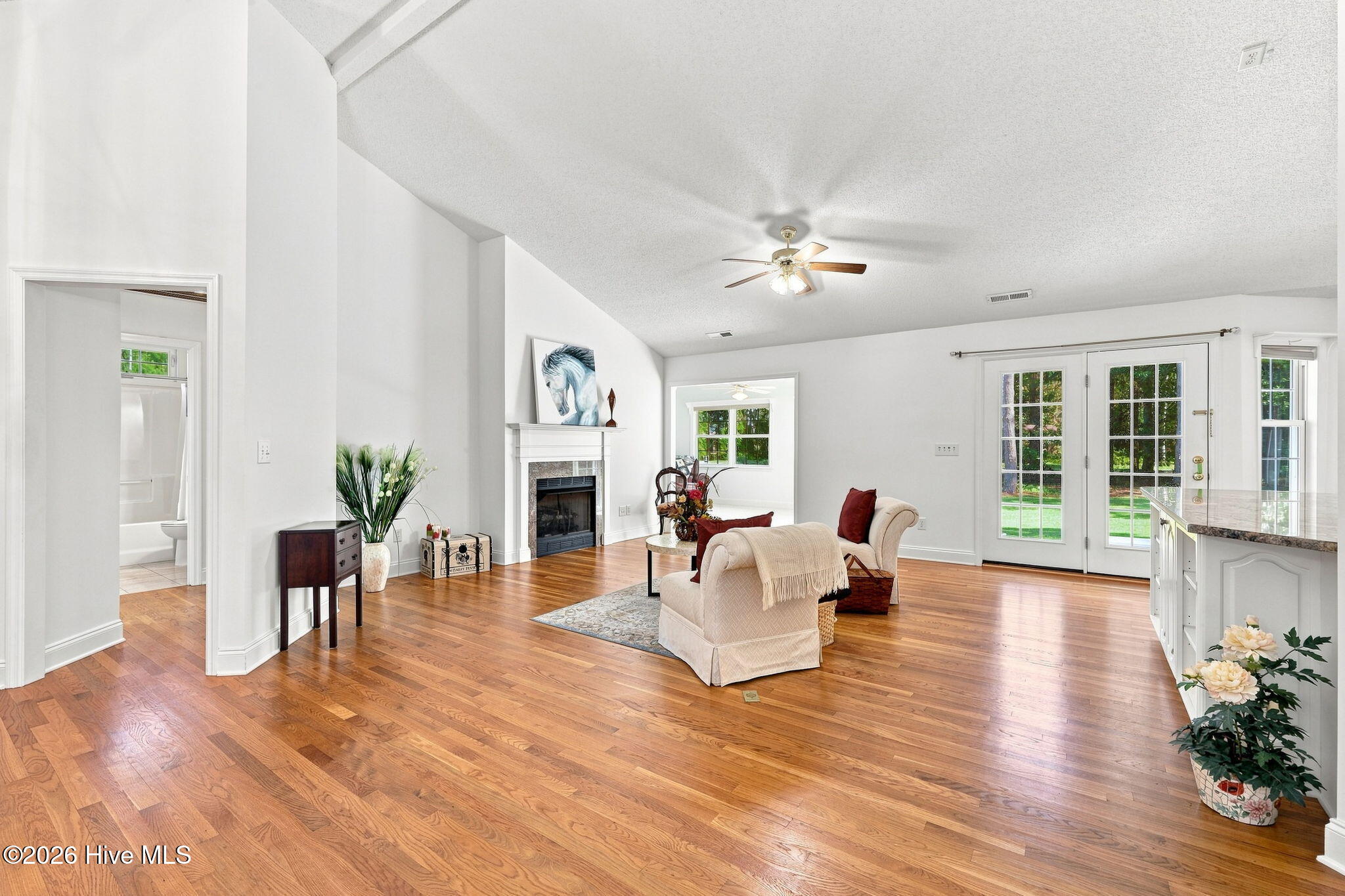 2119 Royal Pines Drive Property Photo 4