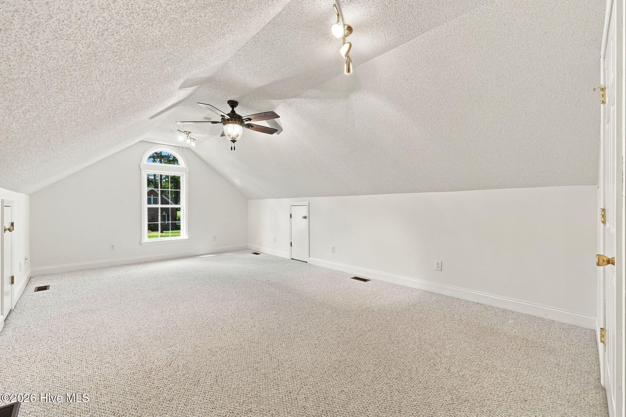 2119 Royal Pines Drive Property Photo 23