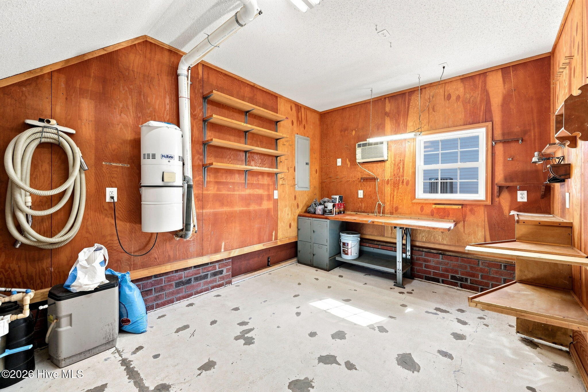 2119 Royal Pines Drive Property Photo 30