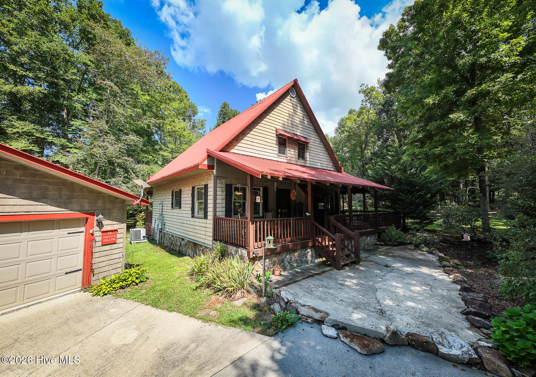 49 Dusty Hollow Property Photo 3