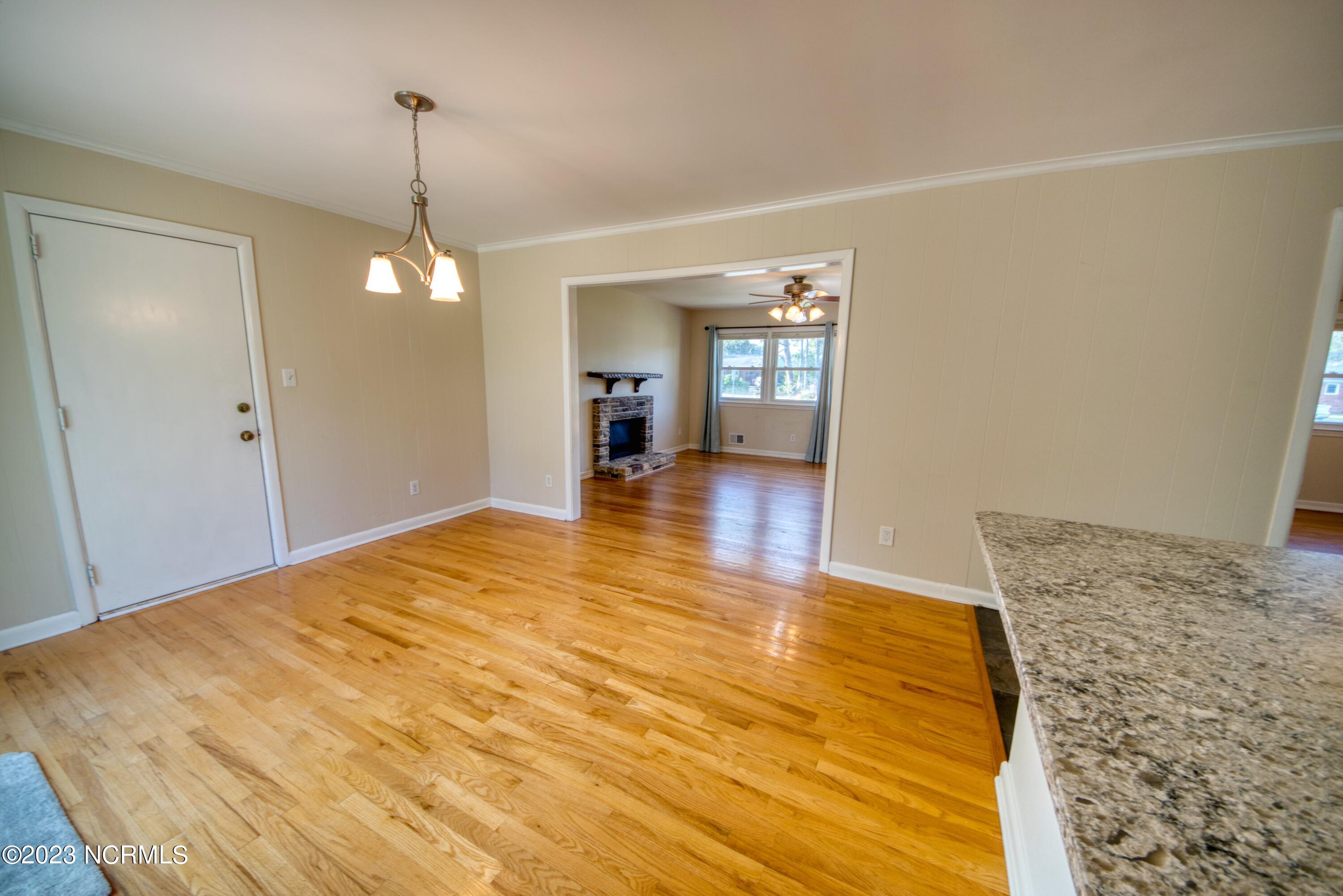 106 Pinecliff Drive Property Photo 11