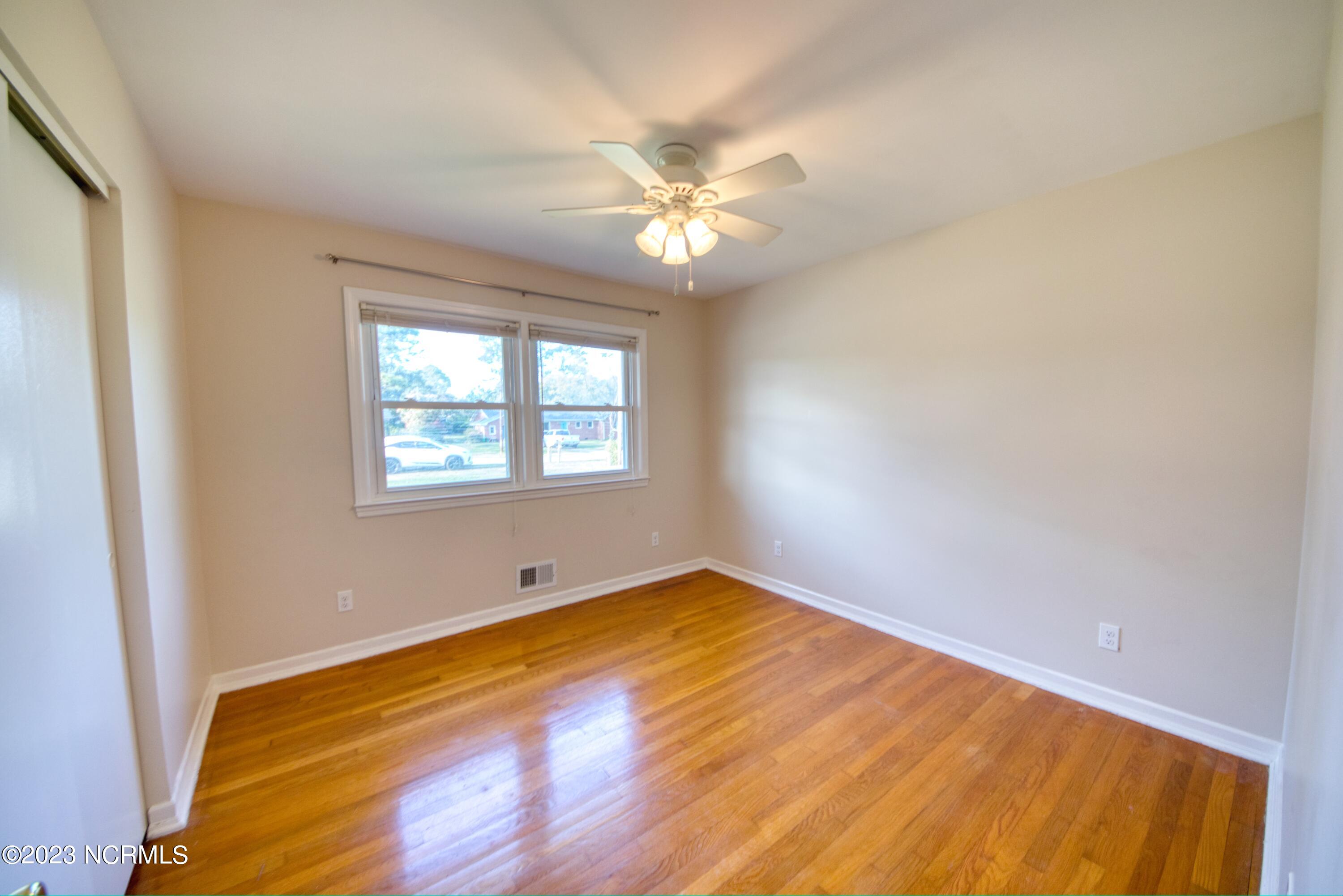 106 Pinecliff Drive Property Photo 14
