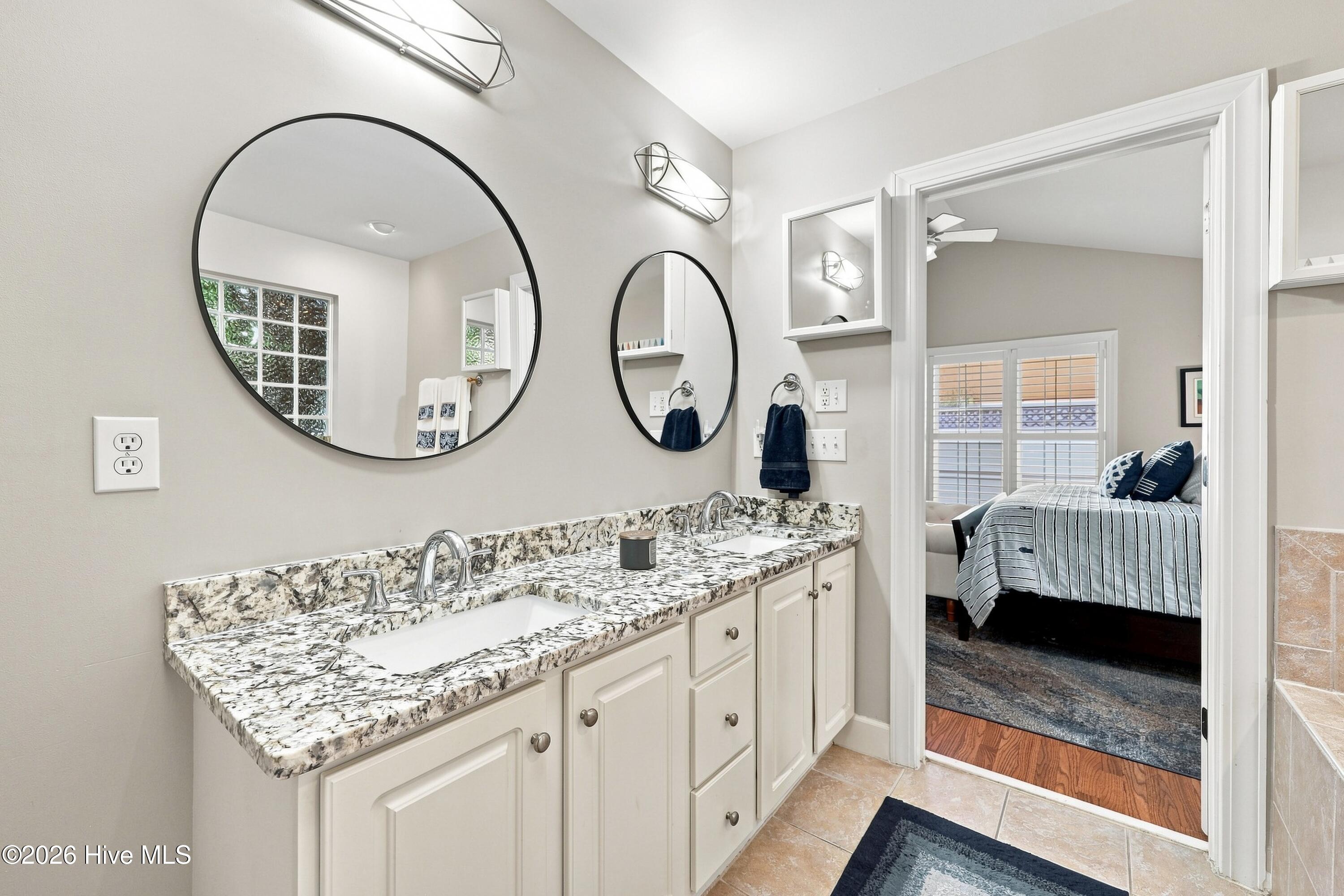 3808 Rainbow Street Property Photo 15