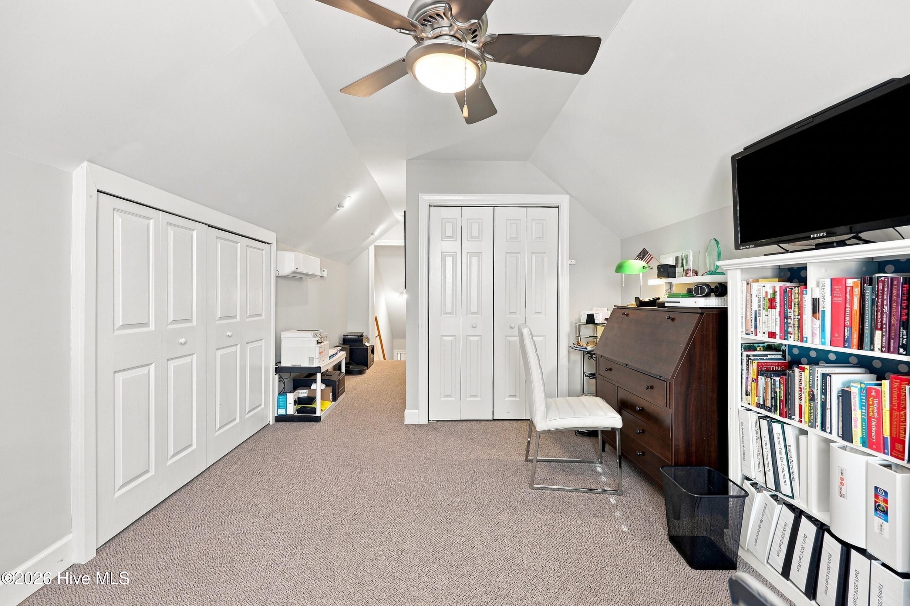 3808 Rainbow Street Property Photo 32