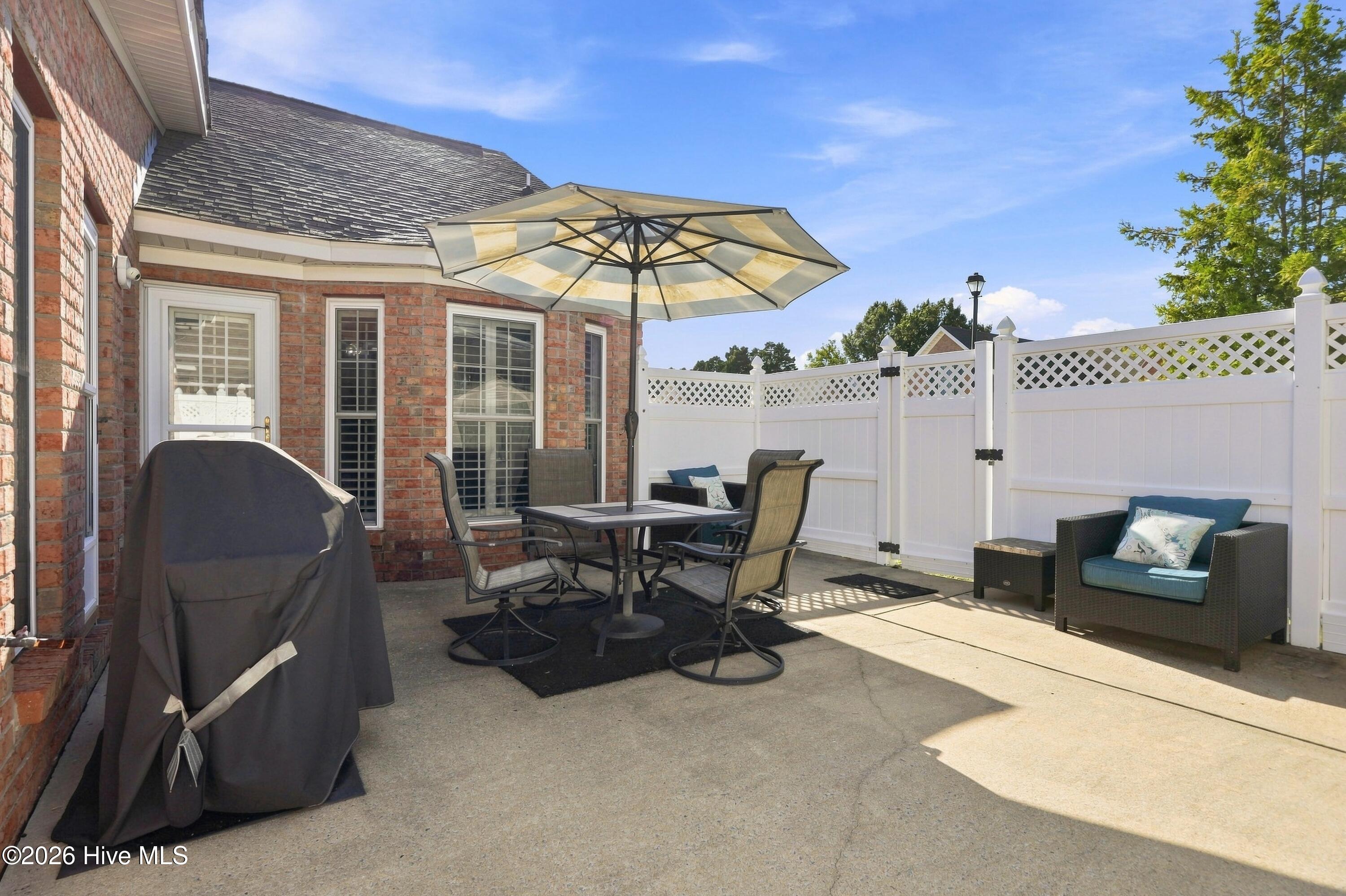 3808 Rainbow Street Property Photo 40