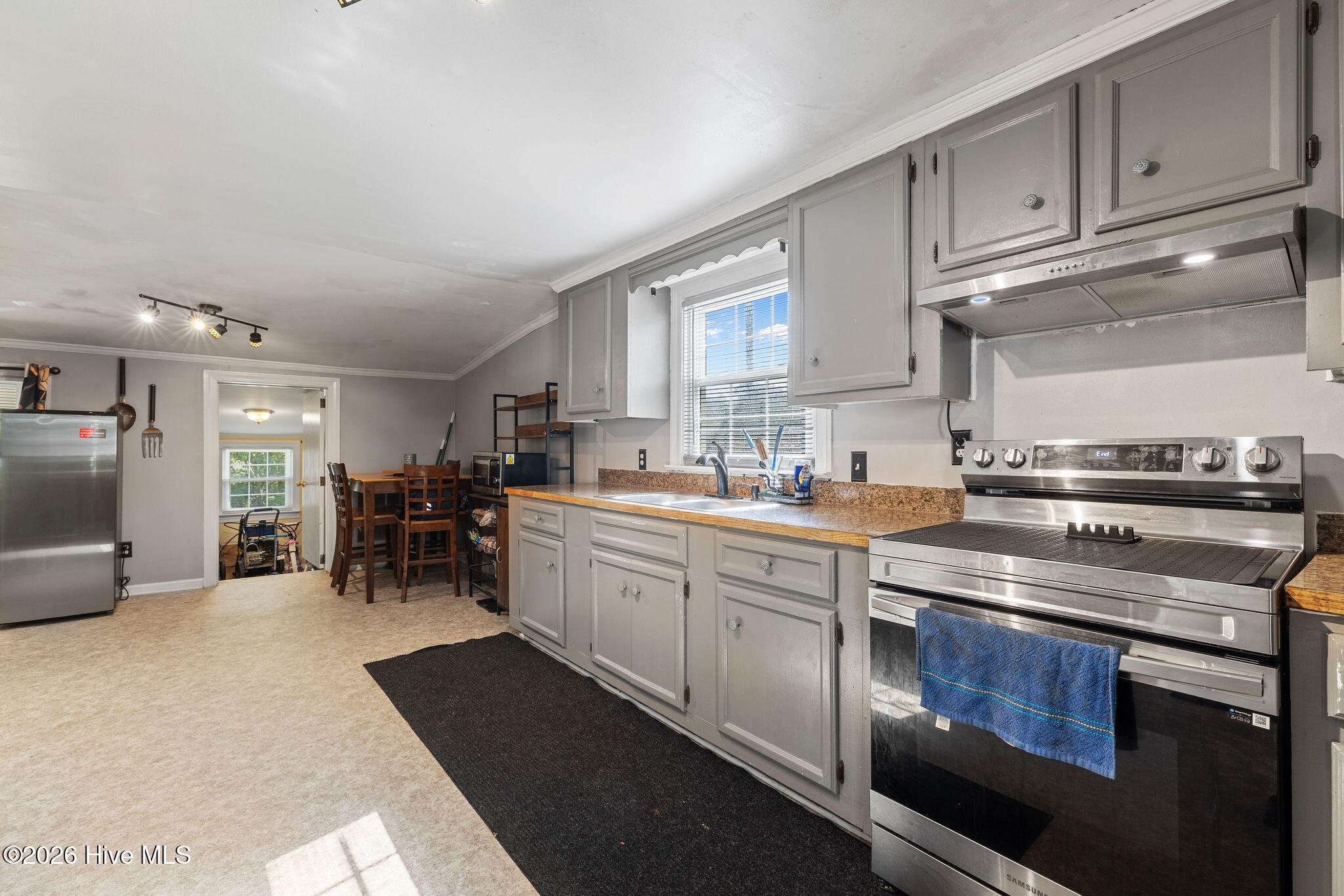3795 Rouse Loop Road Property Photo 6