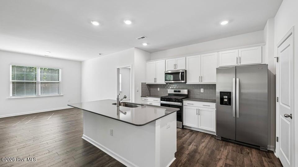428 Conifer Street Property Photo 6