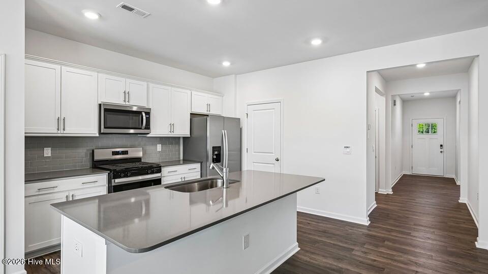 428 Conifer Street Property Photo 8
