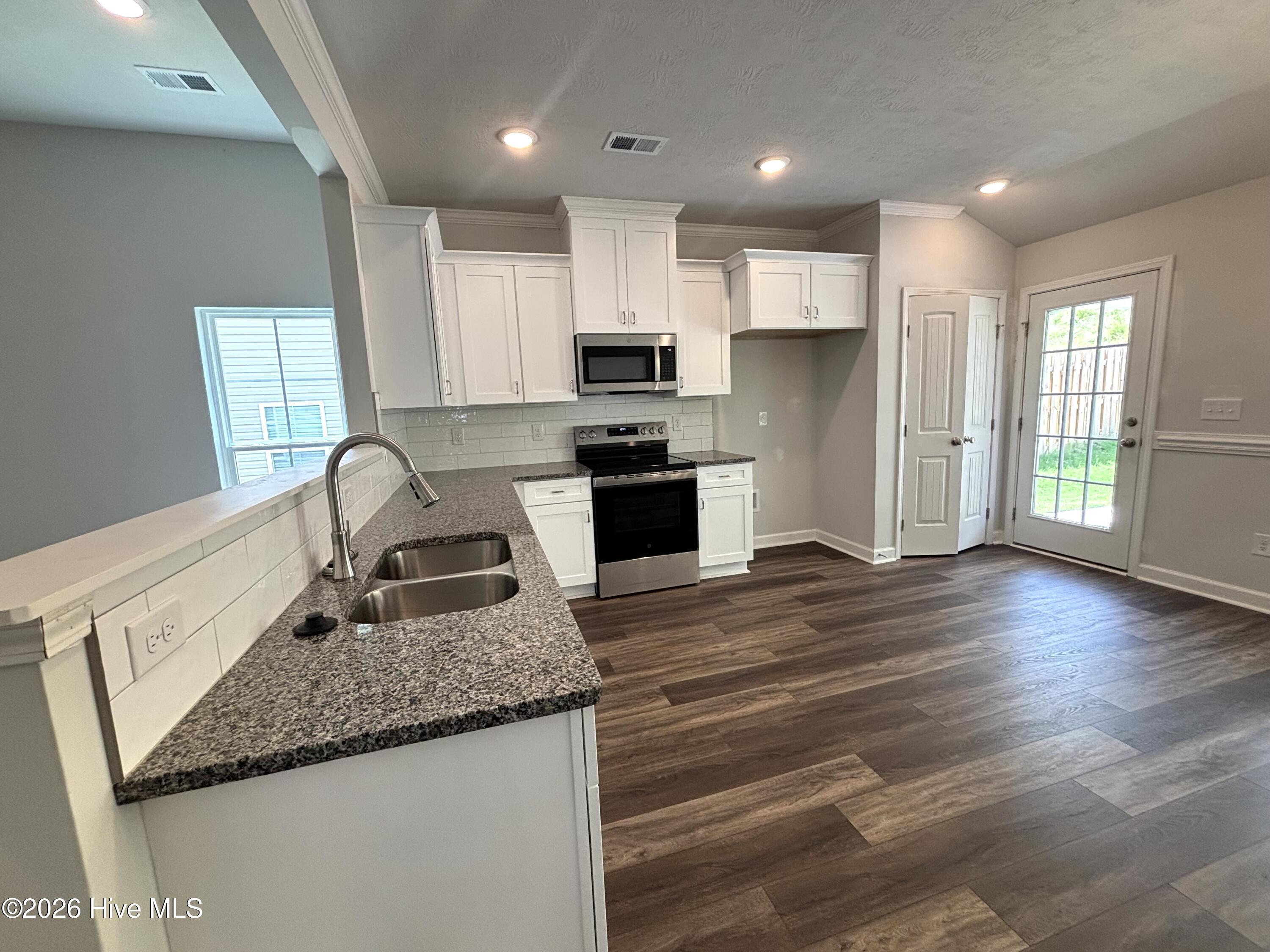 3021 Brems Drive Property Photo 9
