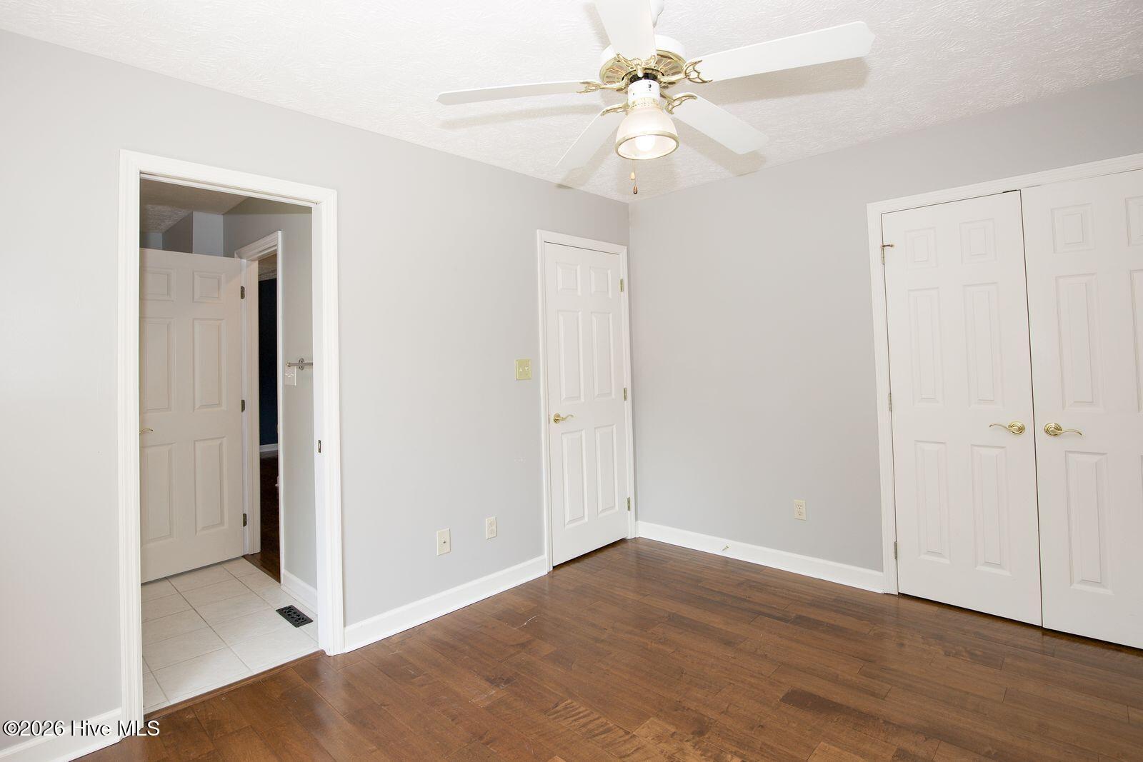 1205 Greenbriar Drive Property Photo 24