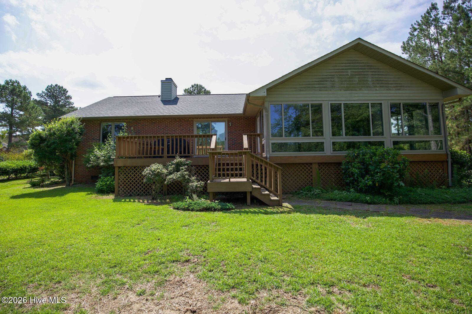 1205 Greenbriar Drive Property Photo 31